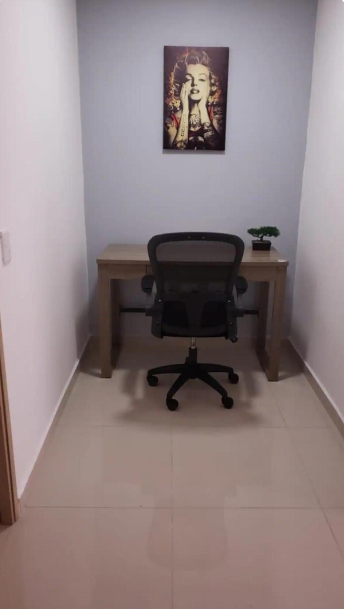 Apartment Strategic Location In *
